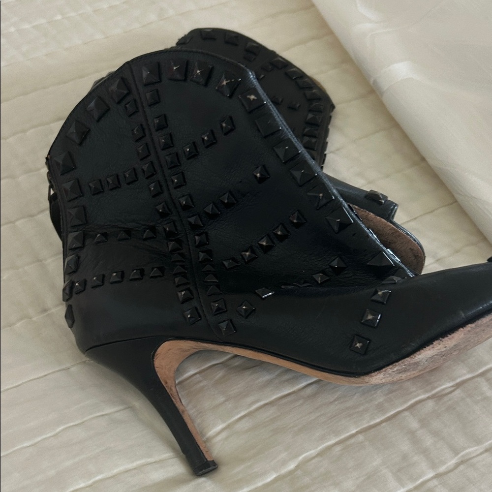 Cynthia Vincent Black Studded Heeled Boots